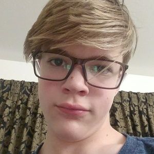 Meet your Posher, Mitchel